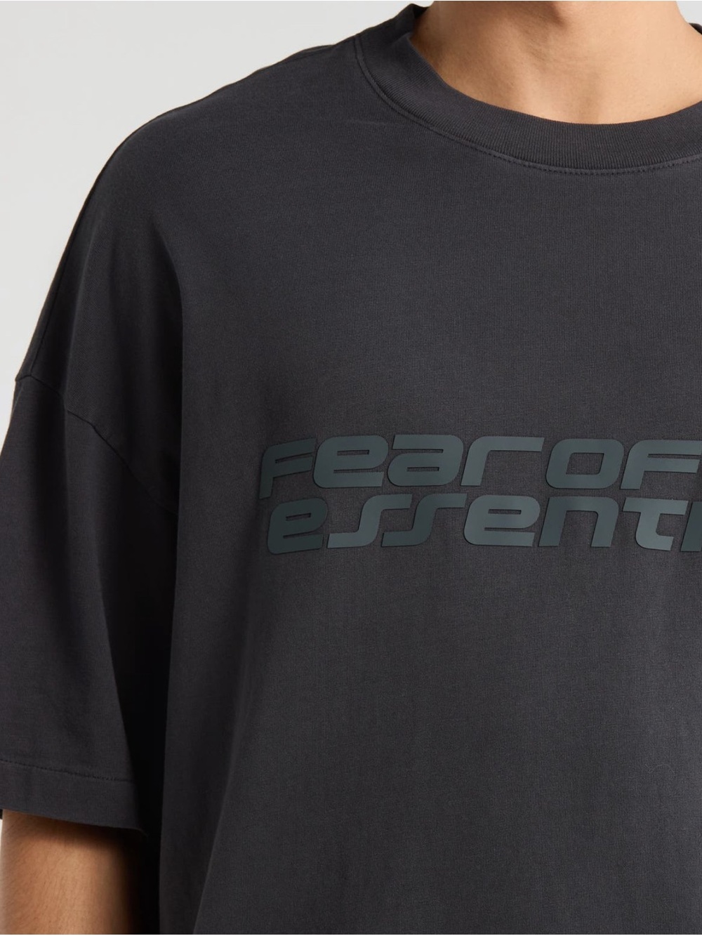 Fear of God Essentials Men’s Vintage Black Logo T-Shirt - Picture 5 of 6